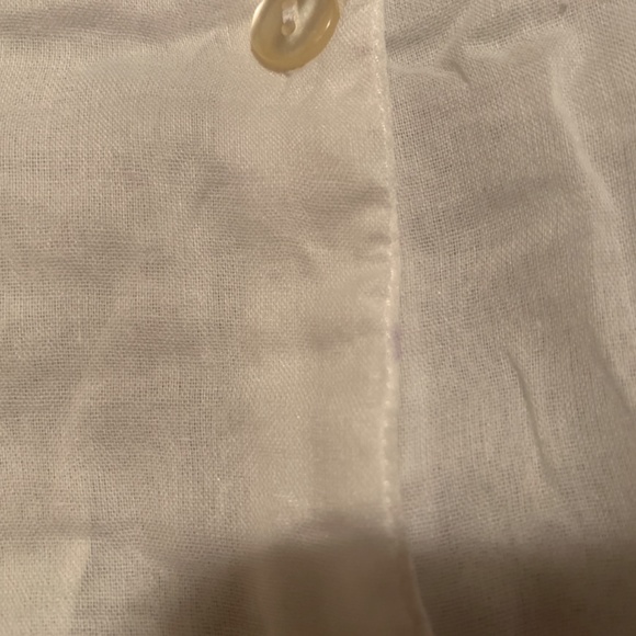 White Button-Down Shirt w/t Stitched Flowers - Picture 12 of 13